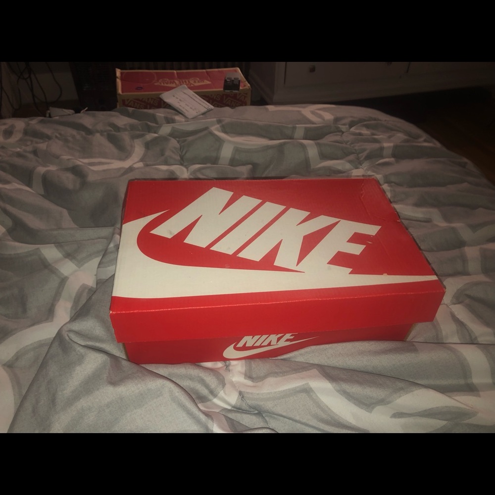 Air max axis (gs) grey & infrared check